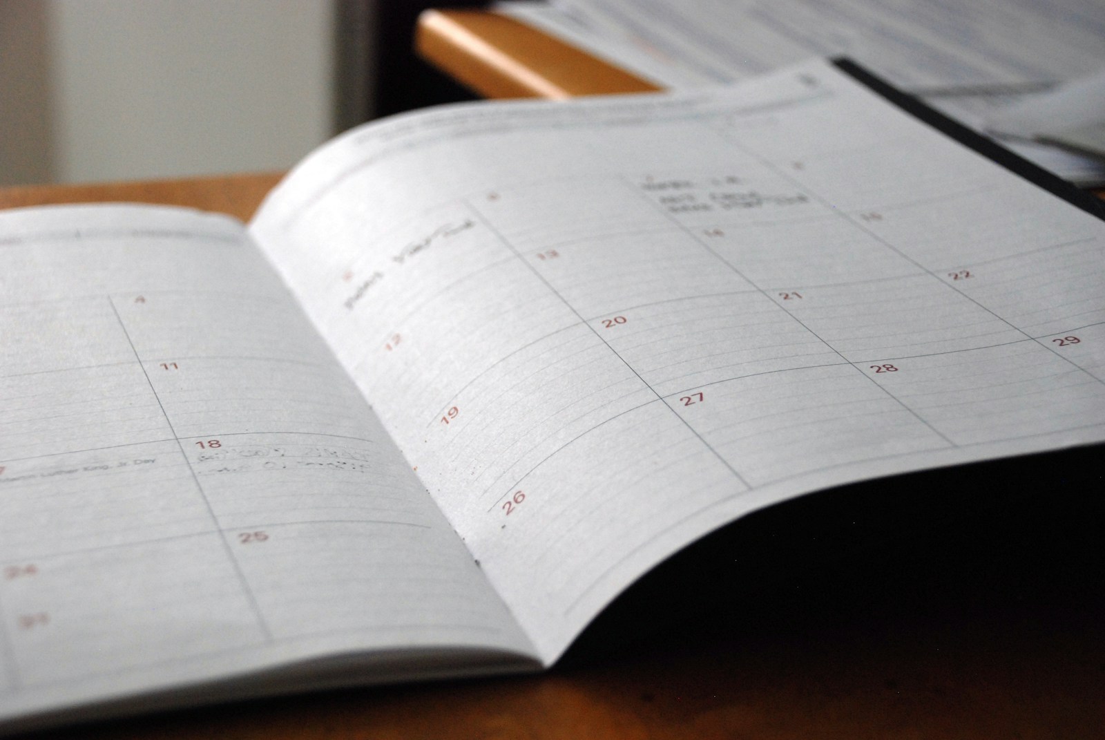 You are currently viewing 5 Proven Strategies to Fill Your Plumbing Schedule Year-Round