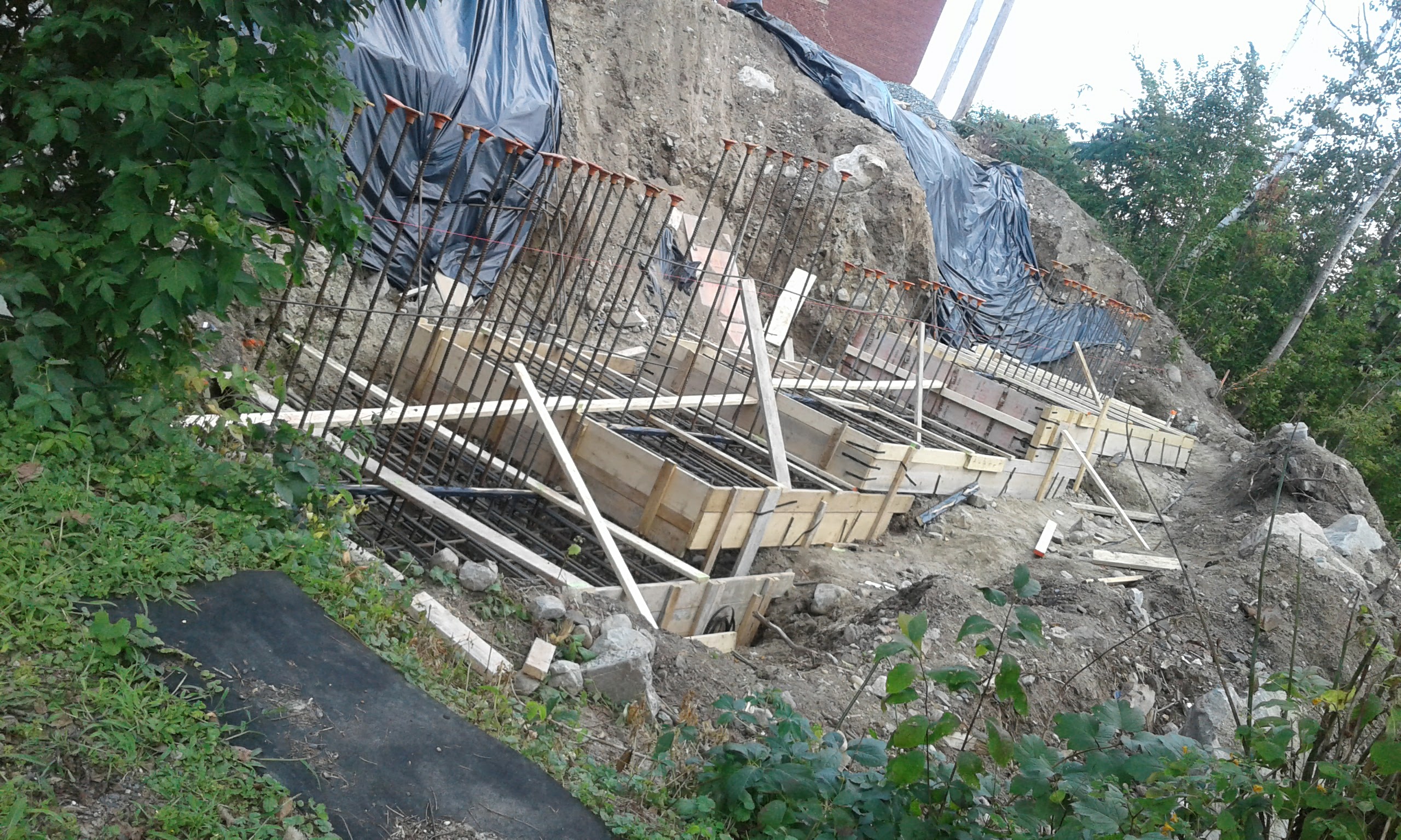 You are currently viewing Concrete Company Website vs. Thumbtack/Angi: Which Is Better?