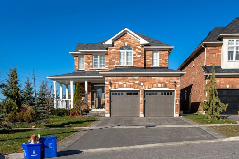 Read more about the article How Garage Door Companies Can Get 10+ Emergency Leads/Month From a Website