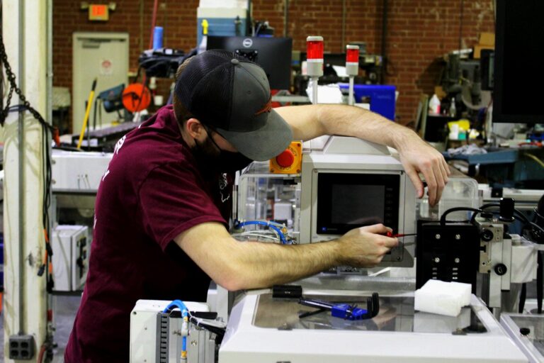 Read more about the article Appliance Repair Website vs. Facebook Page: What Homeowners Actually Trust